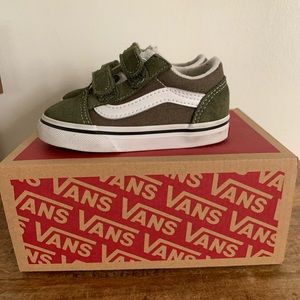 Toddler Old Skool Vans in olive green